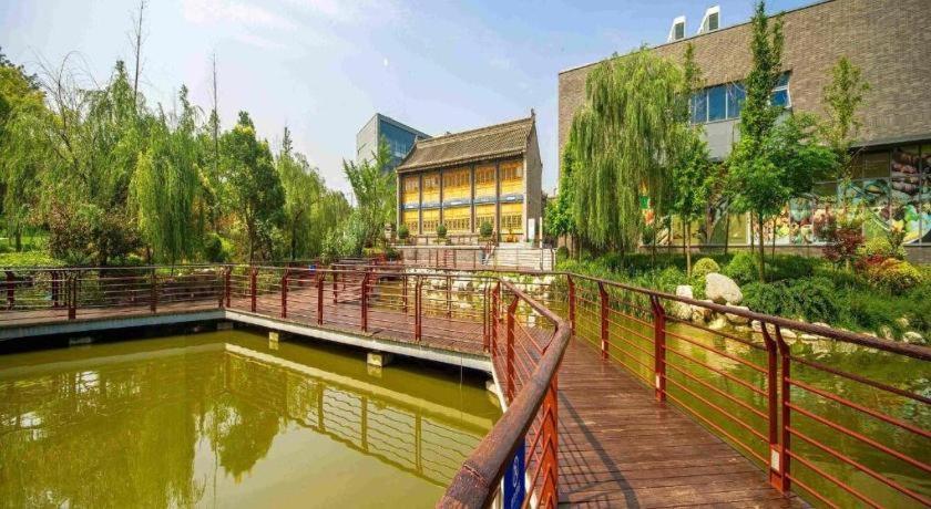 Xian Elegant Oriental Hotel Exterior photo